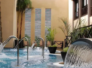 Studio 55 Private HotTube