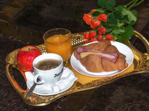 Grand Tatarskiy Apartments