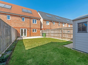 London Heathrow Living Holywell Serviced House C