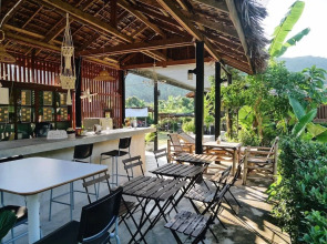 Samui Caravans Hill Camp