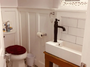 Magic USC Medical School House