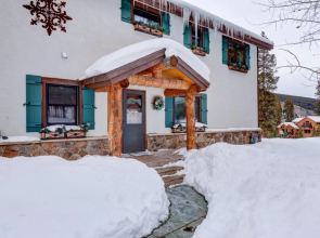 400 Whispering Pines Dr.
