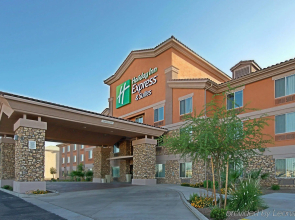 Holiday Inn Express & Suites Tucson by IHG