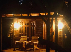 Charming A-frame Charming House in Arusha Village