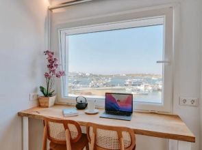 Nautica Suites - Modern Seaview Suite