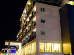 SR Residence Hotel