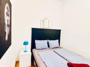 2BR Apartment Close to Stadthalle