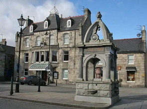 Gordon Arms Hotel