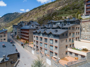 El Tarter Apartments