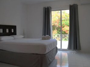 Hotel tropical casa blanca