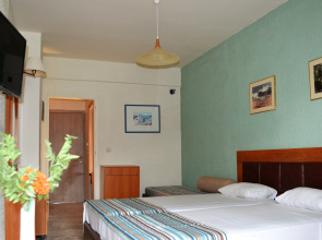 Sunset Beach Hotel