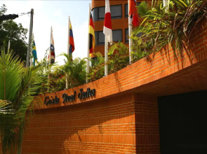 Costa Real Suites
