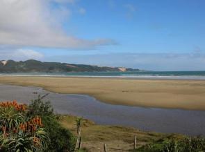 Gems Seaside Lodge