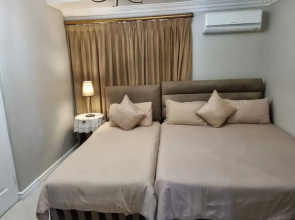 Savoy Lodge - Budget Triple Room 3