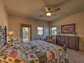 Spacious & Lovely Getaway w/ Deck in Show Low!