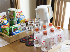 Maple Hotel & Apartment