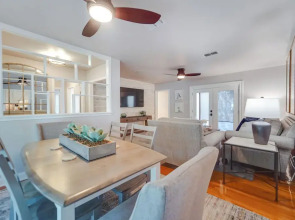 Lovely Lubbock Home w/ Furnished Deck & Grill