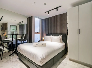 w Dreamy 1BR w Stunning Cinta Costera Views