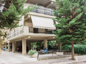 UPSTREET Modernized & Spacious 2BD Apartment in Chalandri