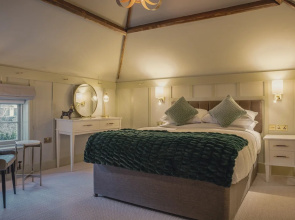 The Crown Inn at Burnham Beeches
