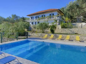 Antigoni Apartments