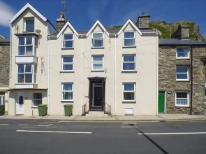 Penlan House