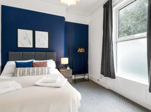 All Saints Apartment