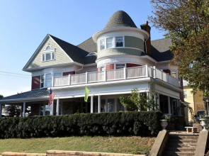 Berkeley House Bed and Breakfast