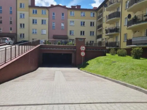 Apartament z garażem podziemnym - Augustowska