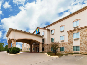 Baymont Inn & Suites by Wyndham Glen Rose