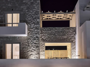 Kedros Milos Suites