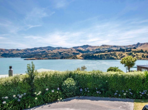 The Bellbird's Nest - Takamatua Holiday Home