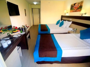 Klas More Beach Hotel
