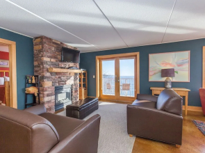 East Bay Suites