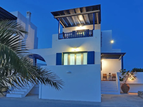 Akitos Maisonette