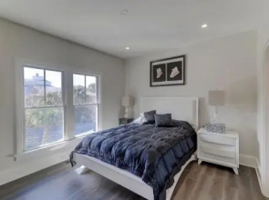 3 46th Avenue
