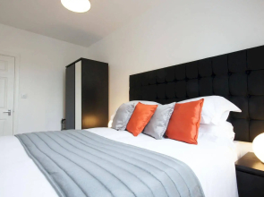 Arsenal Apartments
