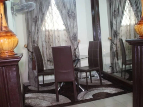 Tobby Royal Suites