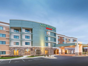 Courtyard by Marriott Bismarck North