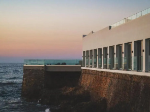 Elia Sea Suites