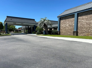 Days Inn by Wyndham Hinesville Near Fort Stewart
