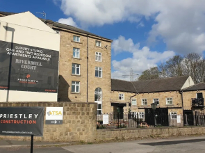 Kirkstall Bridge Apartments - 22