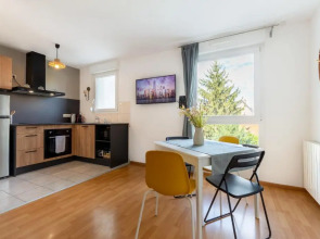 Travel Homes - The Nils, Cosy & cute with Parking