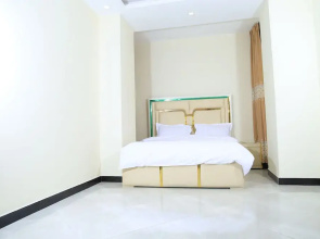 PrimeNest - 3 bedroom Apartment