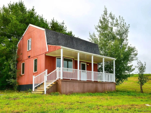 Mountain Top Country Hideaway: 48 Acres, Fire Pit!