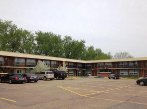 Devils Lake Inn By OYO Near Devils Lake Regional Airport