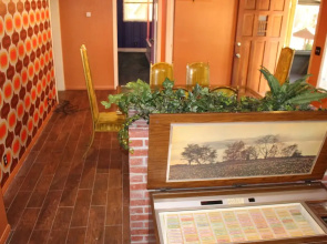Hicksville Pines Chalets & Motel