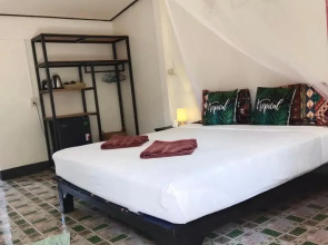 Bamboo Hut Bungalow - Adults Only