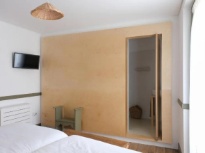 Casa da Praça - Guest House