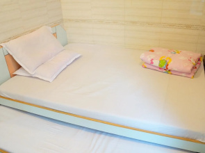 Yue Ka Hotel - 52-54 Argyle Street